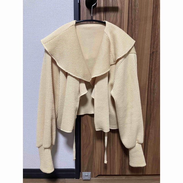 poppy あさぎーにょ ラッフルカラーニットカーディガンの通販 by poppy あさぎーにょ ラッフルカラーニットカーディガンの通販 by