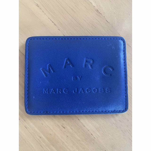 MARC BY MARC JACOBS(マークバイマークジェイコブス)のMARC BY MARC JACOBS 美品ブルーカード入れ レディースのファッション小物(名刺入れ/定期入れ)の商品写真