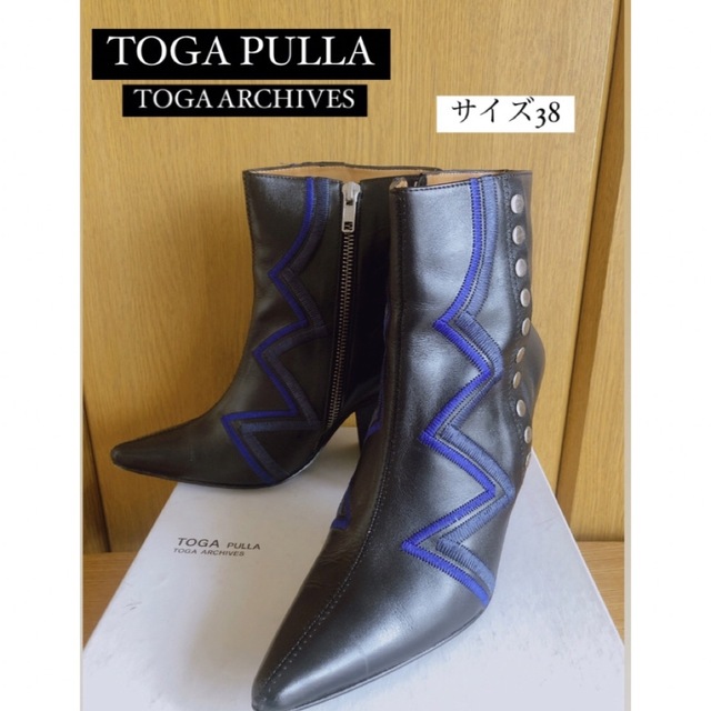 toga pulla（トーガプルラ）のウエスタンレザーブーツ