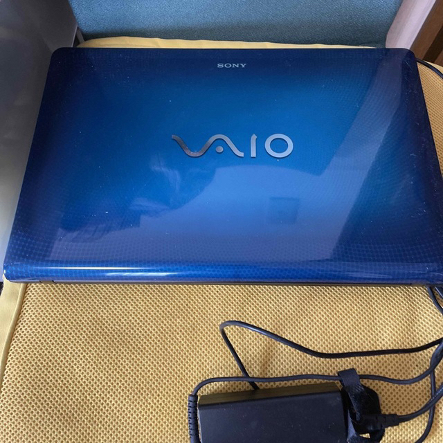 SONY、VAIO 鮮やかなブル、ノートパソコン