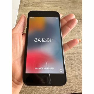 アイフォーン(iPhone)のiPhone7 32GB ブラック(携帯電話本体)