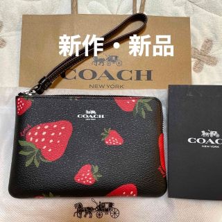 コーチ(COACH)のCOACH コーチストロベリー リストレット【新品未使用】(ポーチ)