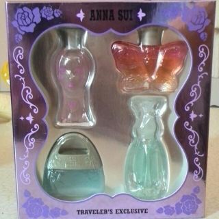 アナスイ(ANNA SUI)のアナスイ ミニ香水4点セット(香水(女性用))