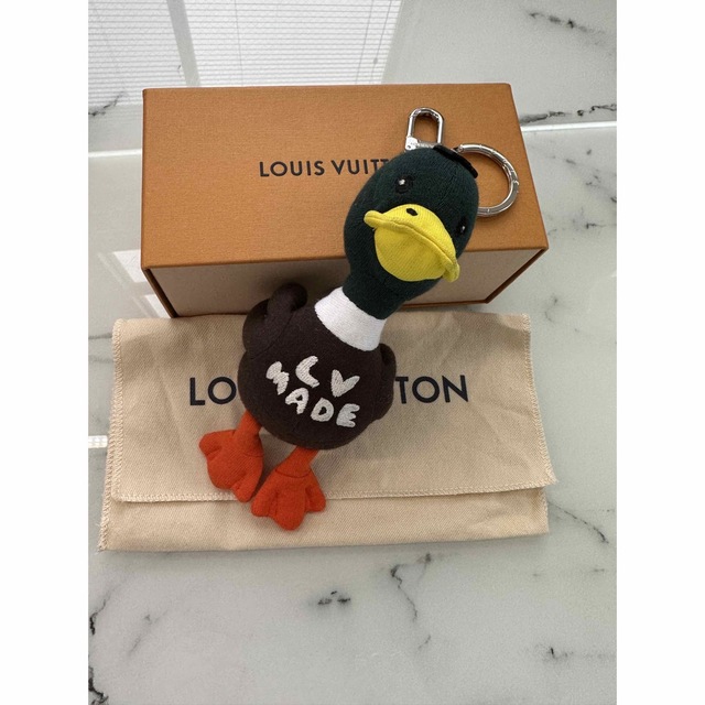 最安値挑戦】 LOUIS チャーム 鴨 キーホルダー ダックNIGOコラボ