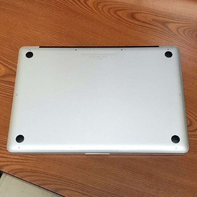 超美品 Macbook Pro 15インチ 8GB/SSD240GB | www.jarussi.com.br