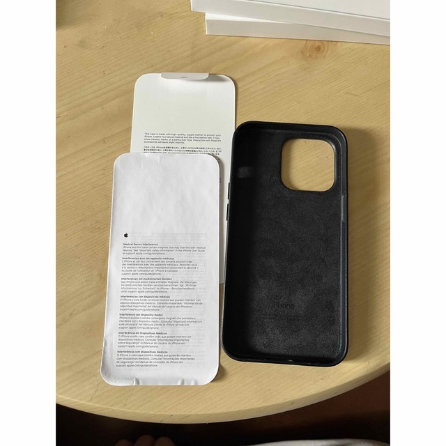 iPhone(アイフォーン)のApple 純正　iPhone 13 pro Leather Case  スマホ/家電/カメラのスマホアクセサリー(iPhoneケース)の商品写真