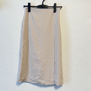 ユニクロ(UNIQLO)のユニクロ きれいめミモレ丈スカート(ロングスカート)