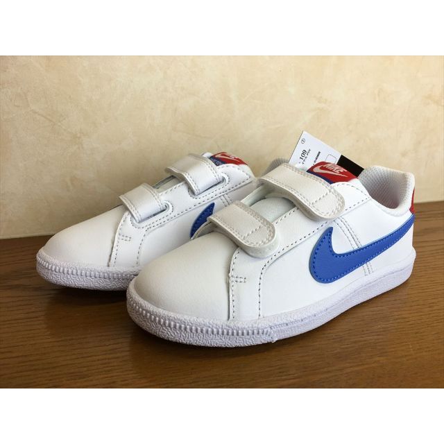 NIKE(ナイキ)のナイキ コートロイヤル PSV 靴 ジュニア 17,5cm 新品 (769) キッズ/ベビー/マタニティのキッズ靴/シューズ(15cm~)(スニーカー)の商品写真