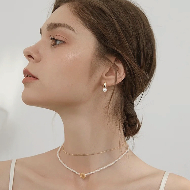 DEUXIEME CLASSE(ドゥーズィエムクラス)のdainty pearl hoop pierce 18k coating レディースのアクセサリー(ピアス)の商品写真