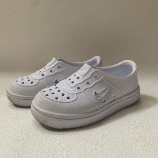 ナイキ(NIKE)のNIKE サンダル(サンダル)