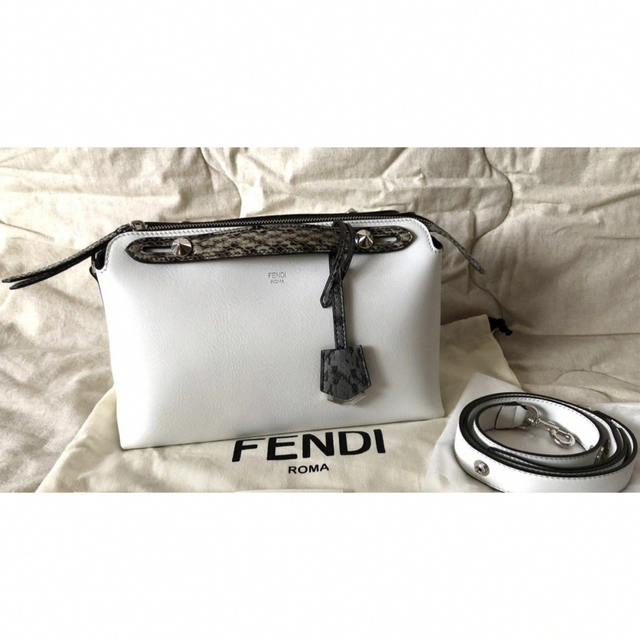 バイザウェイ パイソン FENDI 【開店記念セール!】 axishcl.com