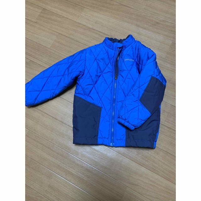 patagonia(パタゴニア)のパタゴニア　ダウン キッズ/ベビー/マタニティのキッズ服男の子用(90cm~)(コート)の商品写真