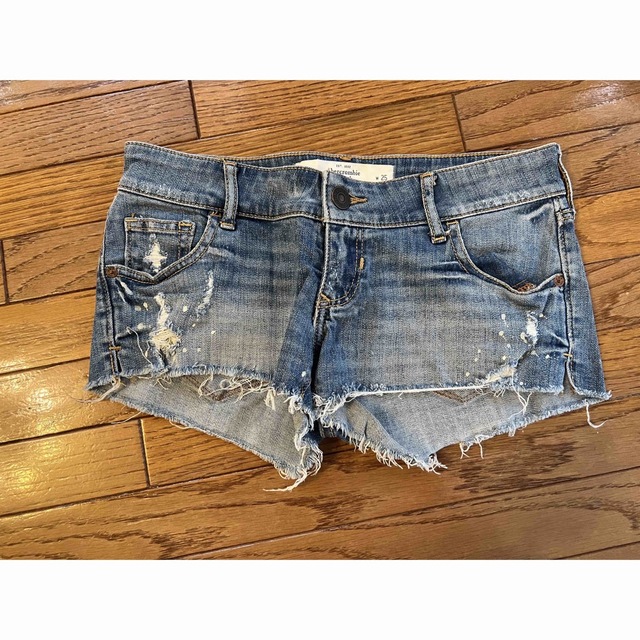 Abercrombie&Fitch(アバクロンビーアンドフィッチ)の美品⭐︎アバクロンビ　ショートデニム レディースのパンツ(ショートパンツ)の商品写真