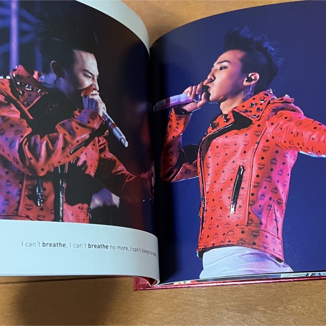 BIGBANG(ビッグバン)の韓国版 G-DRAGON SHINE A LIGHT ライブCD 2枚組 エンタメ/ホビーのCD(K-POP/アジア)の商品写真