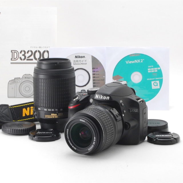 ショット極小、付属品充実、ダブルレンズの大満足セット❤️Nikon D3200-