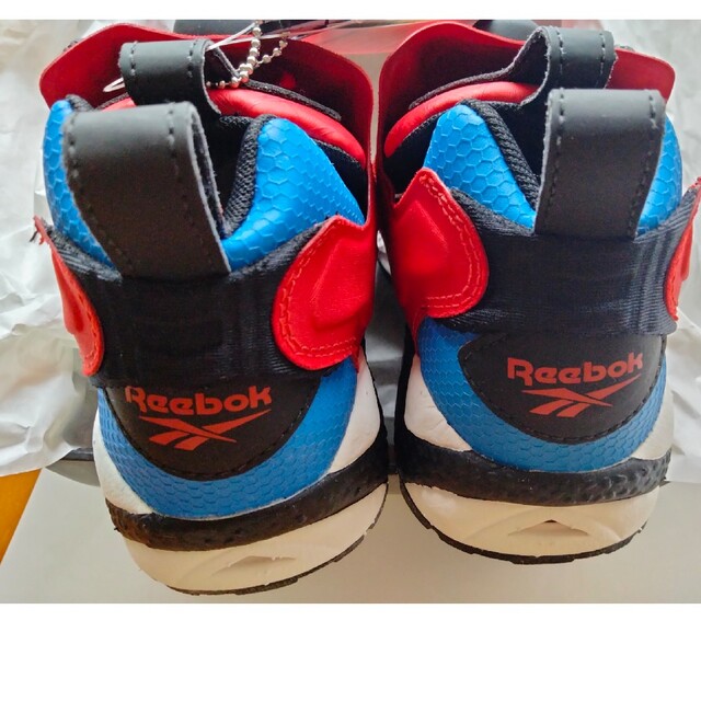 Reebok(リーボック)の未使用/Reebok/ リーボック ポンプフューリーJ93503 24.0cm レディースの靴/シューズ(スニーカー)の商品写真