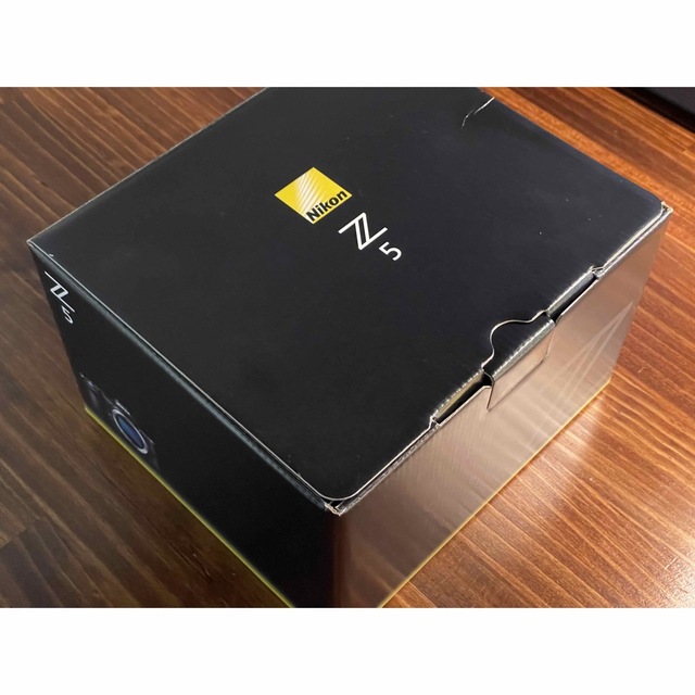 ニコン Nikon Z5 ボディ 保証残あり美品スマホ/家電/カメラ