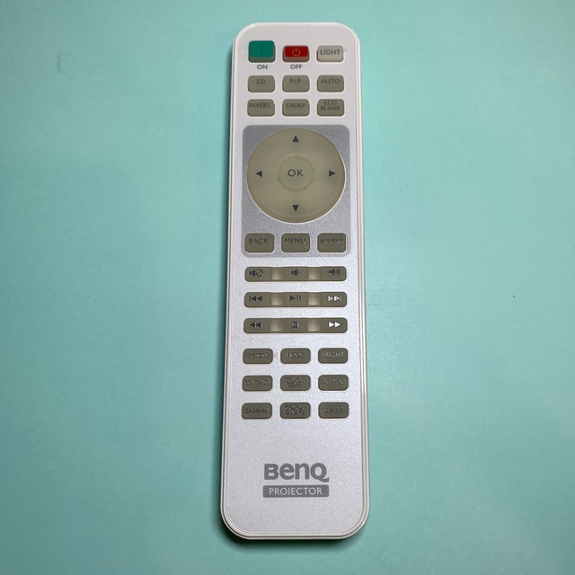 BenQ HT3050 プロジェクター スマホ/家電/カメラのテレビ/映像機器(プロジェクター)の商品写真