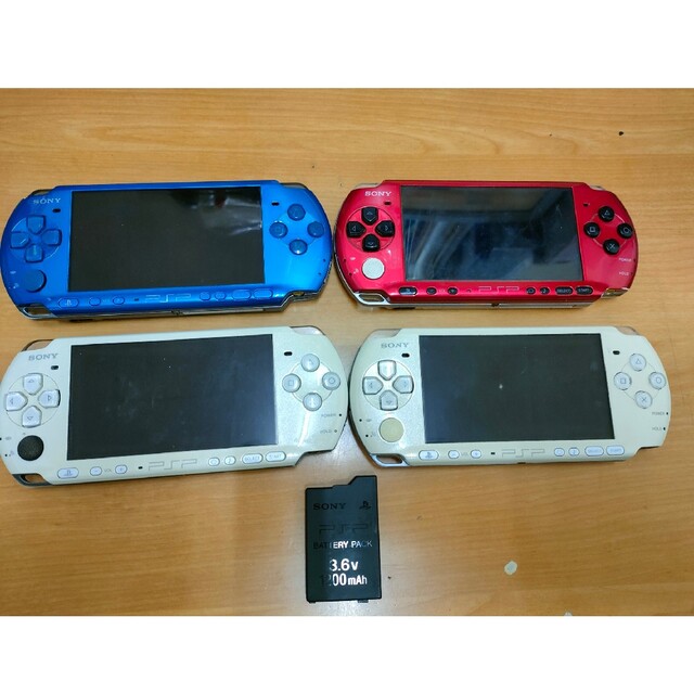 PlayStation Portable(プレイステーションポータブル)のPSP　本体　ジャンク エンタメ/ホビーのゲームソフト/ゲーム機本体(家庭用ゲーム機本体)の商品写真