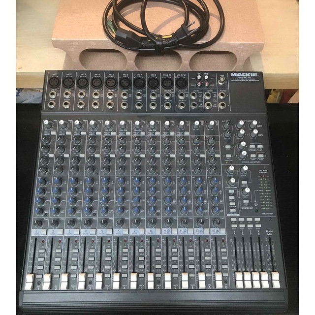 MACKIE 1642 VLZ PRO アナログミキサー16ch 楽器のレコーディング/PA機器(ミキサー)の商品写真