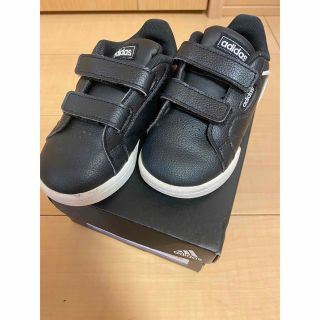 アディダス(adidas)のadidas 子供用　スニーカー(スニーカー)