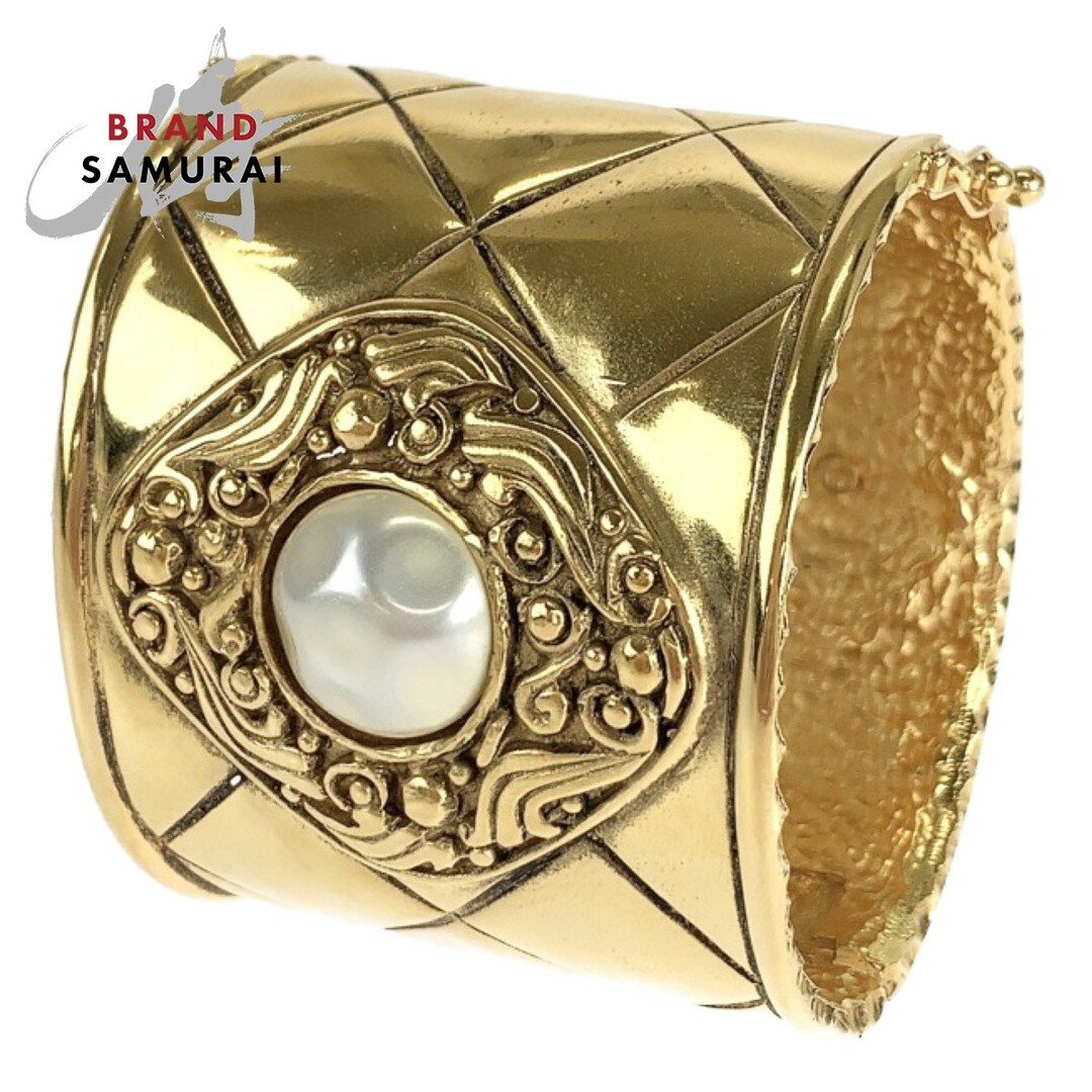 割引クーポン ヴィンテージ シャネル CHANEL 美品 CHANEL マトラッセ 【中古】 401051 レディース ブレスレット バングル メタル 金 ゴールド フェイクパール ブレスレット+バングル ブレスレット パール レディース バングル ゴールド