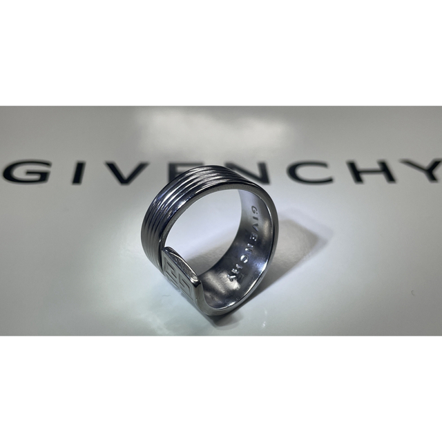 GIVENCHY(ジバンシィ)のGIVENCHY リング 【サイズオーダー可能】 メンズのアクセサリー(リング(指輪))の商品写真