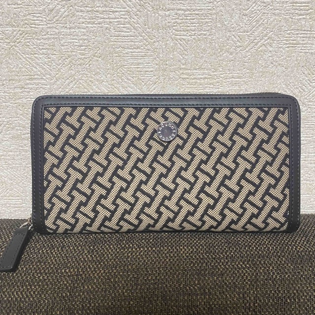 IACUCCI(イアクッチ)のMA様専用☆イアクッチ モノグランマ ウォレット JACQUARD/RUGA レディースのファッション小物(財布)の商品写真