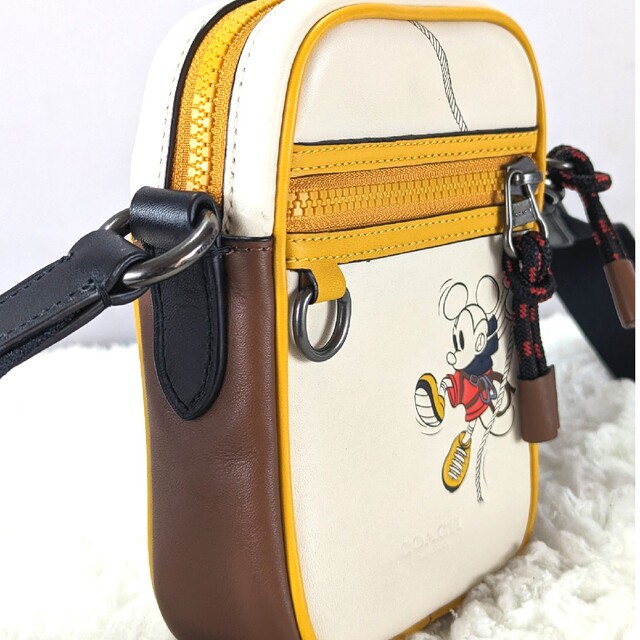 COACH・Disney コラボ ショルダーバッグ