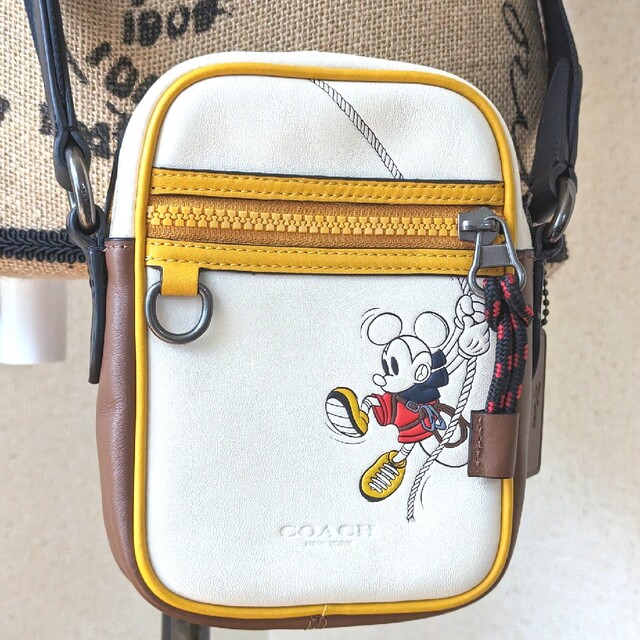 COACH - COACH・Disney コラボ ショルダーバッグの通販 by guu 's shop