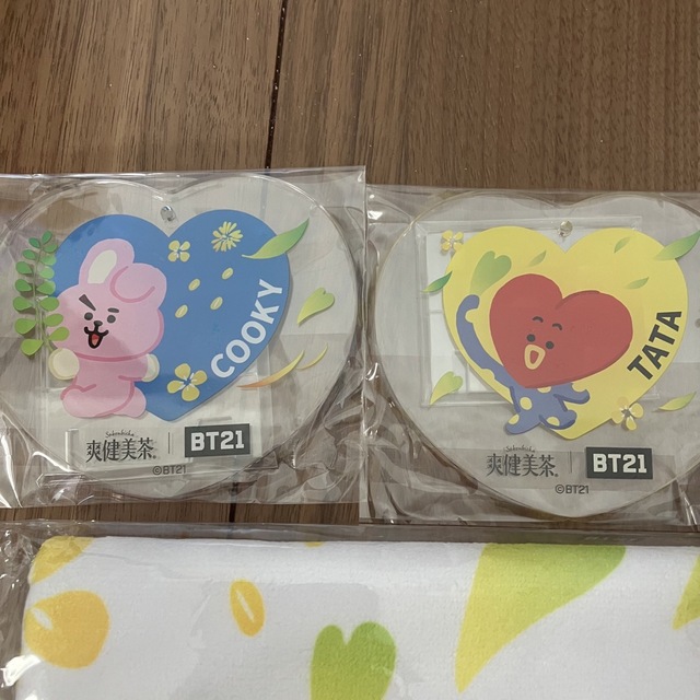 BT21☆アクリルスタンドコースター2点☆ミニバスタオル☆フラットポーチ エンタメ/ホビーのタレントグッズ(アイドルグッズ)の商品写真