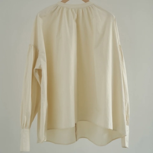 eaphi back button gather blouse 1