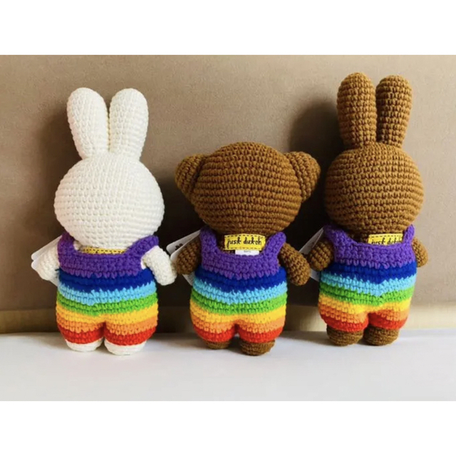 miffy(ミッフィー)のジャストダッチ社あみぐるみレインボーオーバーオールのみ虹ミッフィーボリスオランダ ハンドメイドのぬいぐるみ/人形(あみぐるみ)の商品写真