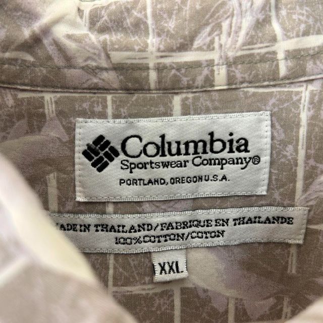 Columbia(コロンビア)の【希少‼︎】コロンビア ロゴタグ 胸ポケット 総柄 フィッシュ 半袖シャツ 美品 メンズのトップス(シャツ)の商品写真