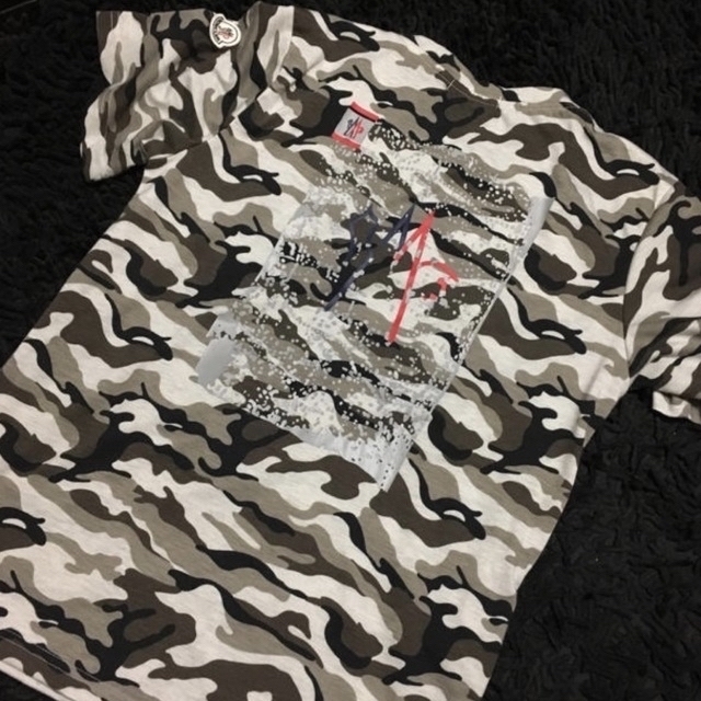 MONCLER(モンクレール)の【GW特価】モンクレール　Tシャツ メンズのトップス(Tシャツ/カットソー(半袖/袖なし))の商品写真