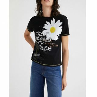 デシグアル(DESIGUAL)の新品✨タグ付き♪ デシグアル　お洒落　Tシャツ✨　S　綿素材　大特価‼️(Tシャツ(半袖/袖なし))