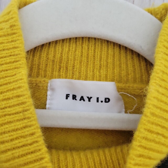 FRAY I.D ロゴニット マスタードカラー 2