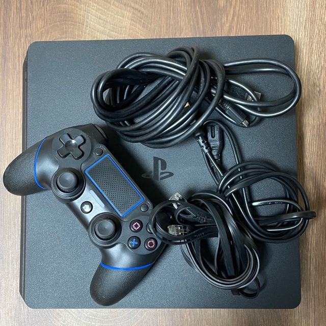 PlayStation4(プレイステーション4)の❤️動作確認済❤️プレイステーション4  PS4 すぐ遊べるセット エンタメ/ホビーのゲームソフト/ゲーム機本体(家庭用ゲーム機本体)の商品写真
