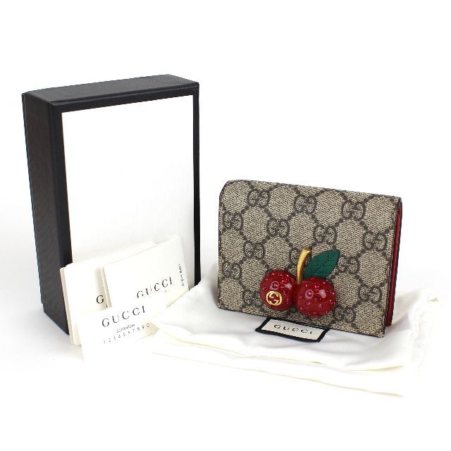 Gucci(グッチ)のGUCCI グッチ GGスプリーム チェリー 二つ折り 財布 美品 レディースのファッション小物(財布)の商品写真