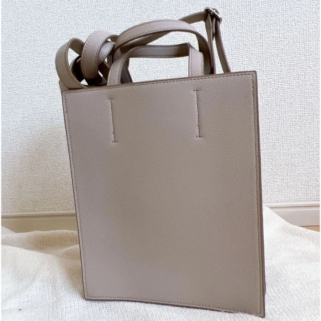 【未使用品】2wayショルダーバッグ♡ハンドバッグ 通勤用きれいめフェイクレザー レディースのバッグ(ショルダーバッグ)の商品写真