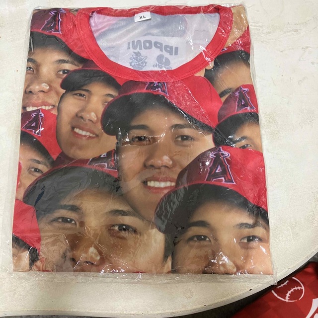 エンゼルス大谷翔平選手 顔だらけTシャツ 全てのタイムセール 4940円