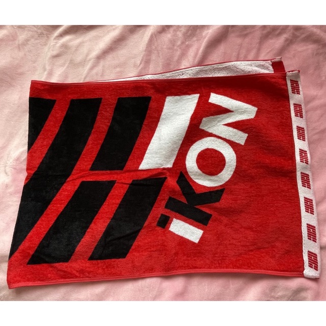 iKON(アイコン)のiKON コンサートグッズ タオル エンタメ/ホビーのCD(K-POP/アジア)の商品写真