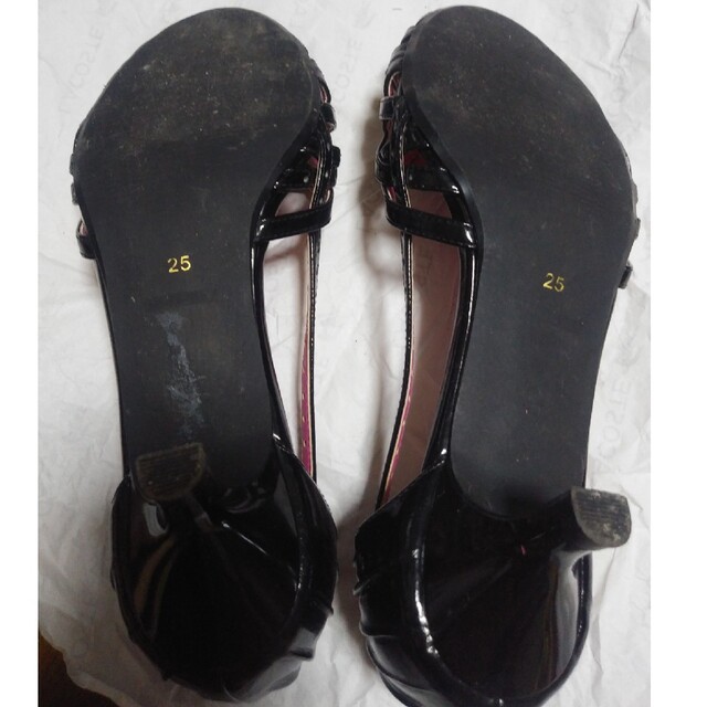 COCUE(コキュ)のコキュ　ブラック　黒　靴　サンダル レディースの靴/シューズ(サンダル)の商品写真