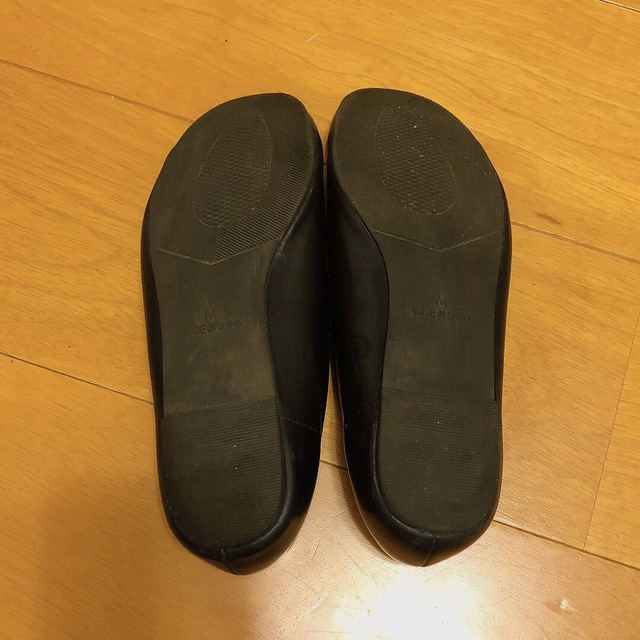 しまむら(シマムラ)のしまむら プチプラのあや フラットパンプス 黒 Mサイズ レディースの靴/シューズ(ハイヒール/パンプス)の商品写真