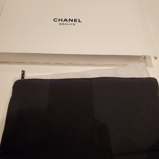 CHANEL　ノベルティ　ポーチ 1