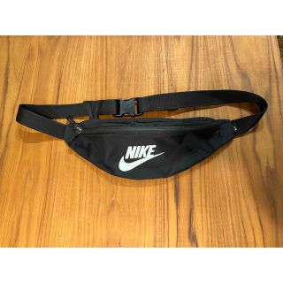 ナイキ(NIKE)のNIKE ナイキ　ウエストポーチ　バック(ボディバッグ/ウエストポーチ)