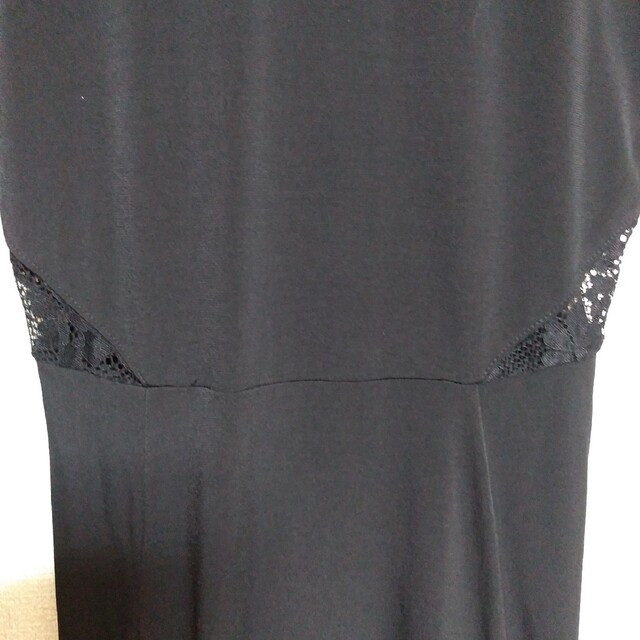 H&M(エイチアンドエム)のH＆M DIVIDCD 　ブラック ひざ丈ワンピース  Mサイズ レディースのスカート(ひざ丈スカート)の商品写真