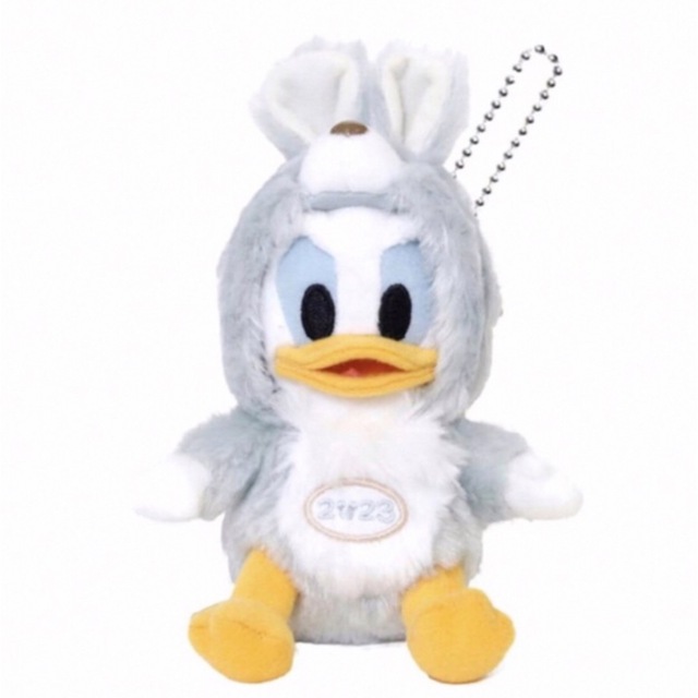 Disney(ディズニー)のみきまる様専用　ぬいぐるみバッチ　ドナルドダック　新品 エンタメ/ホビーのおもちゃ/ぬいぐるみ(キャラクターグッズ)の商品写真