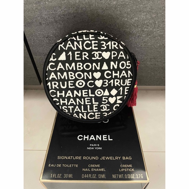 CHANEL(シャネル)のシャネル ポーチ ☆新品、未使用☆レア物 レディースのファッション小物(ポーチ)の商品写真