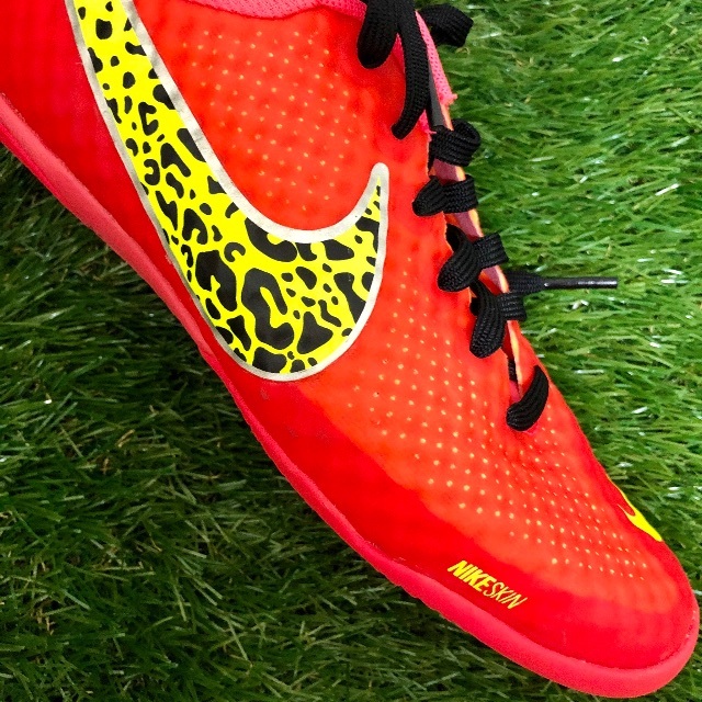 NIKE - NIKE フットサルシューズ オレンジピンク 23㎝の通販 by NIKE - NIKE フットサルシューズ オレンジピンク 23㎝の通販 by